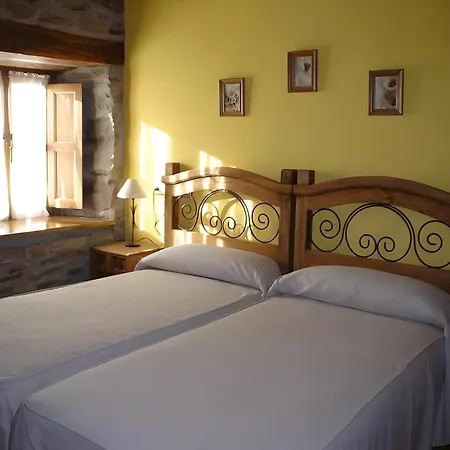 Casa Lago Gabriel Habitaciones Caldevilla de Rengos